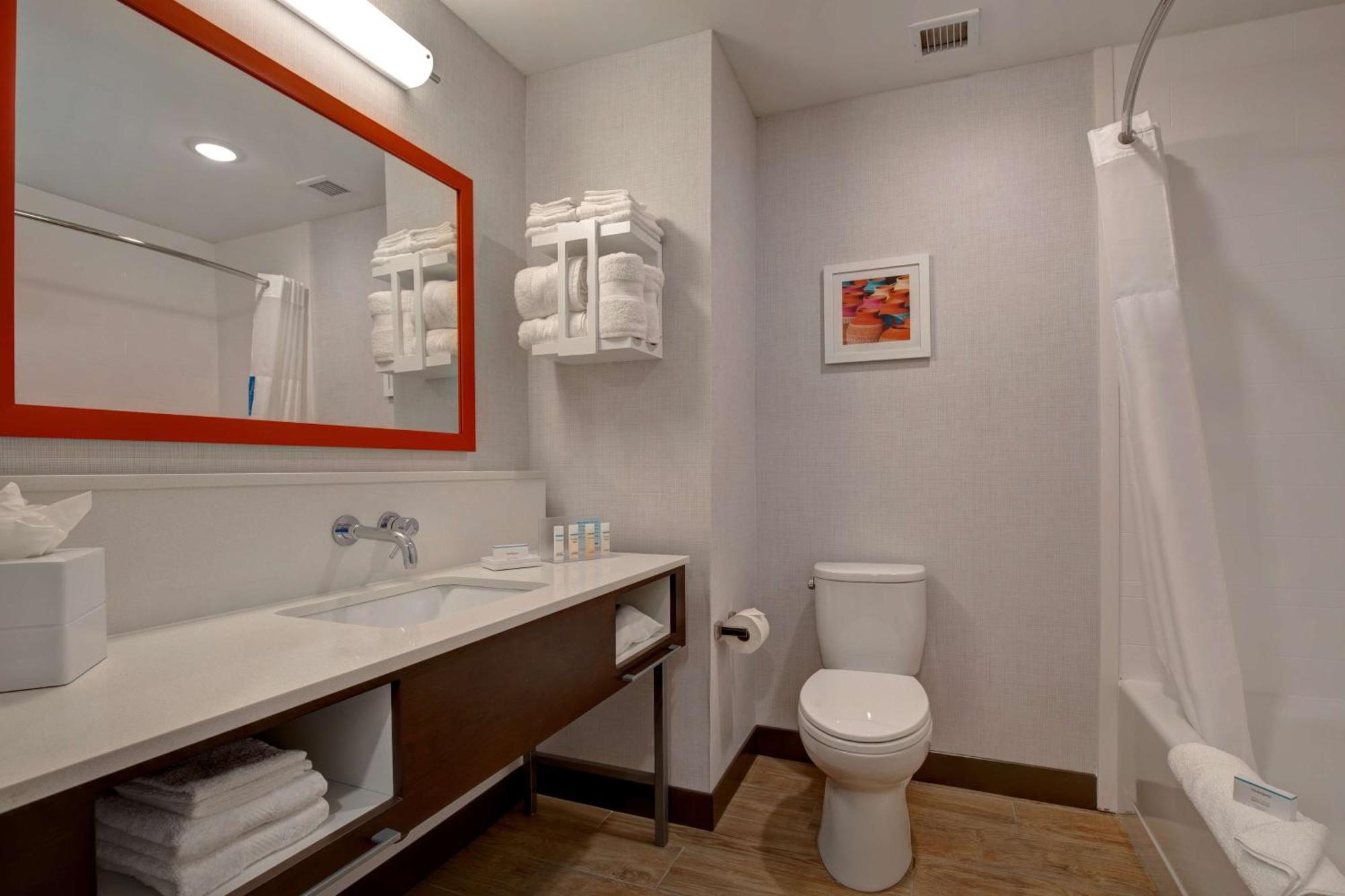 Queen Room with Two Queen Beds and Mountain View - Non-Smoking