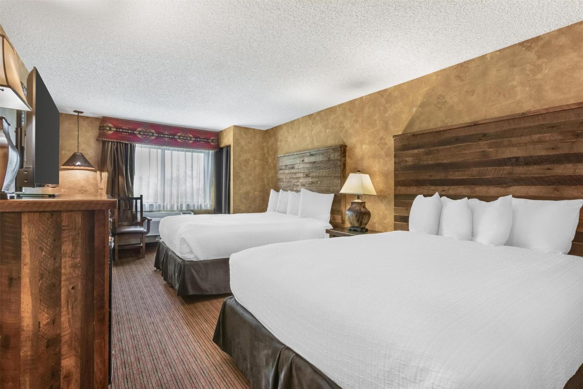 Queen Room Two Queen Beds