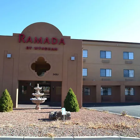 Ramada By Wyndham Santa Fe-3